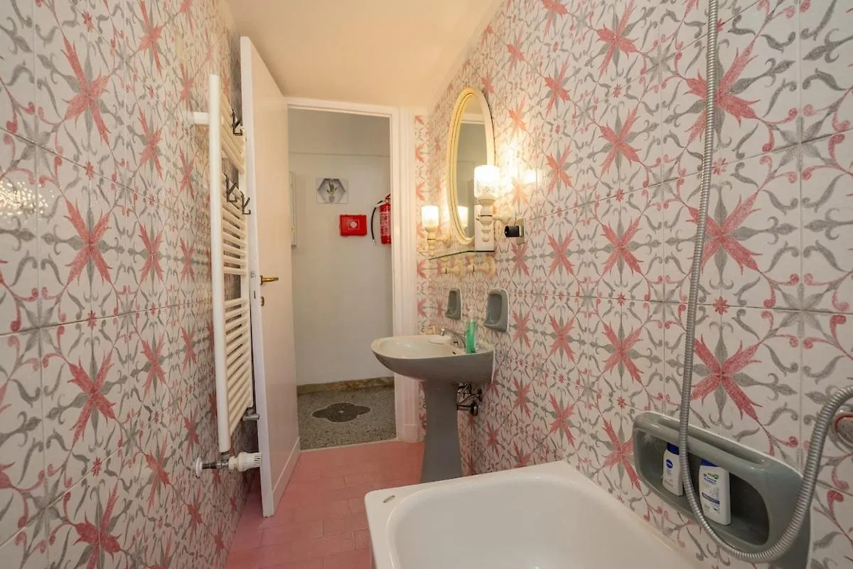 Apartment Casa Giorgia With Parking Space Genoa