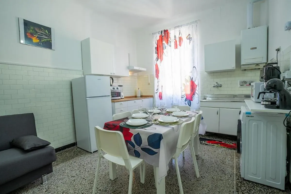 Casa Giorgia With Parking Space Genoa