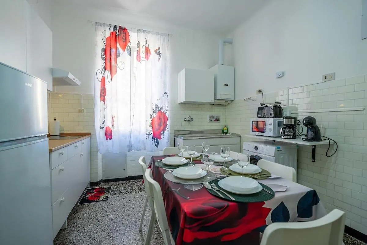 Casa Giorgia With Parking Space Genoa Apartment